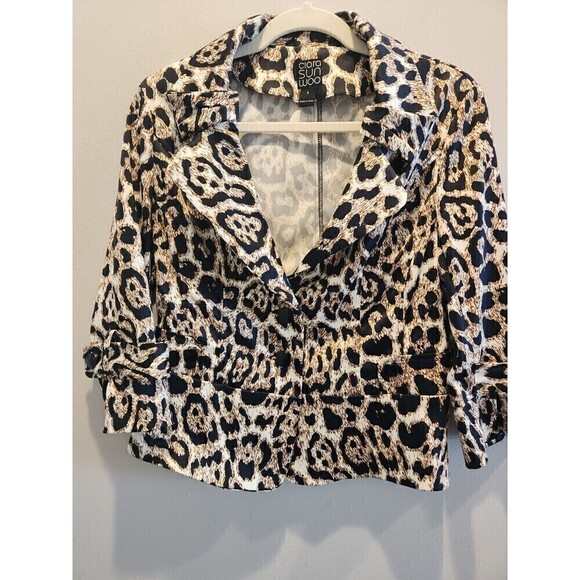Clara Sun Woo Jackets & Blazers - Clara Sun Woo Womens Jacket Animal Print Cropped Sz S Ruffle Sleeve Collared